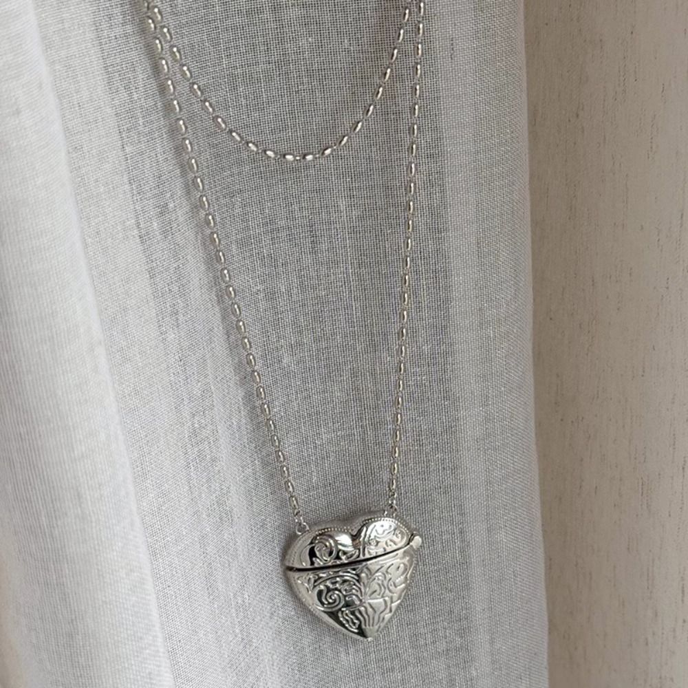 Luxury Bags Photos - Openable Heart Locket Necklace Alloy Metal